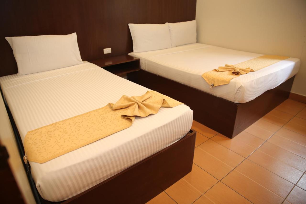 Eon Centennial Resort Hotel & Waterpark Iloilo City Kültér fotó