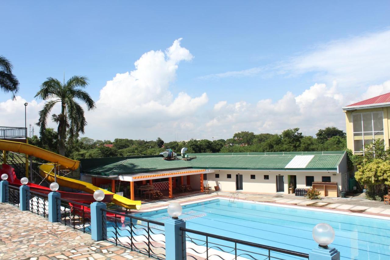 Eon Centennial Resort Hotel & Waterpark Iloilo City Kültér fotó