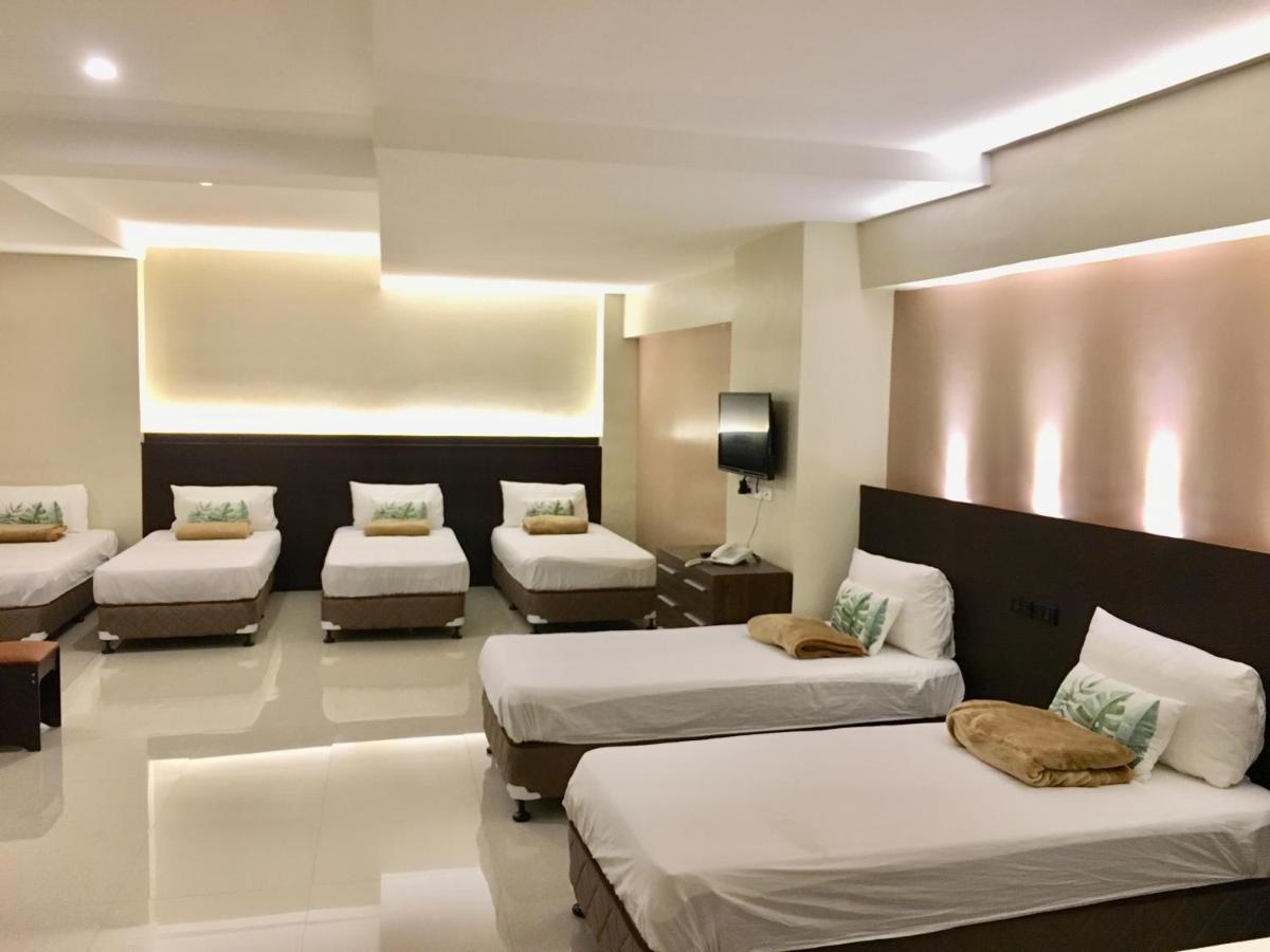Eon Centennial Resort Hotel & Waterpark Iloilo City Kültér fotó