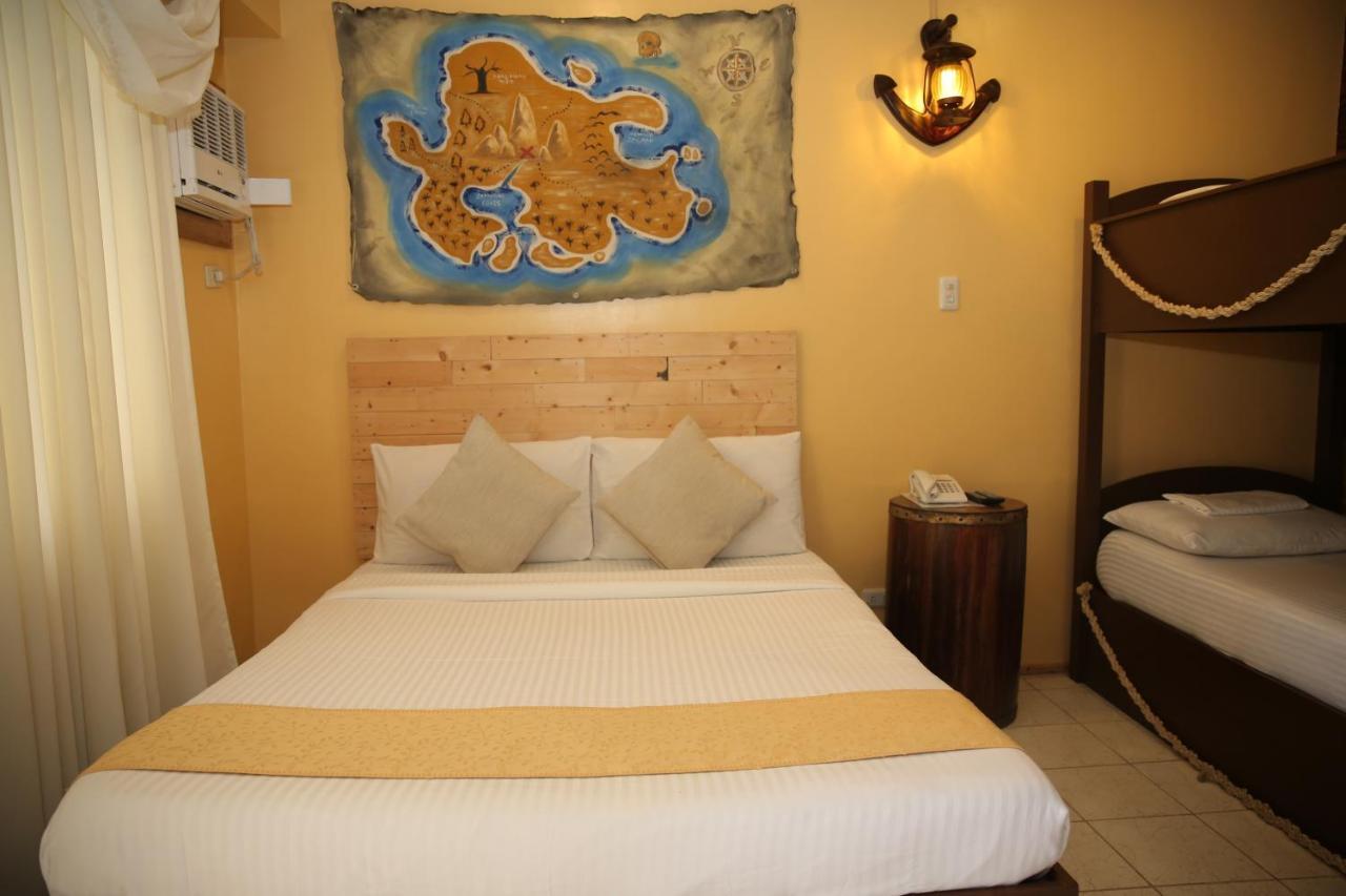 Eon Centennial Resort Hotel & Waterpark Iloilo City Kültér fotó