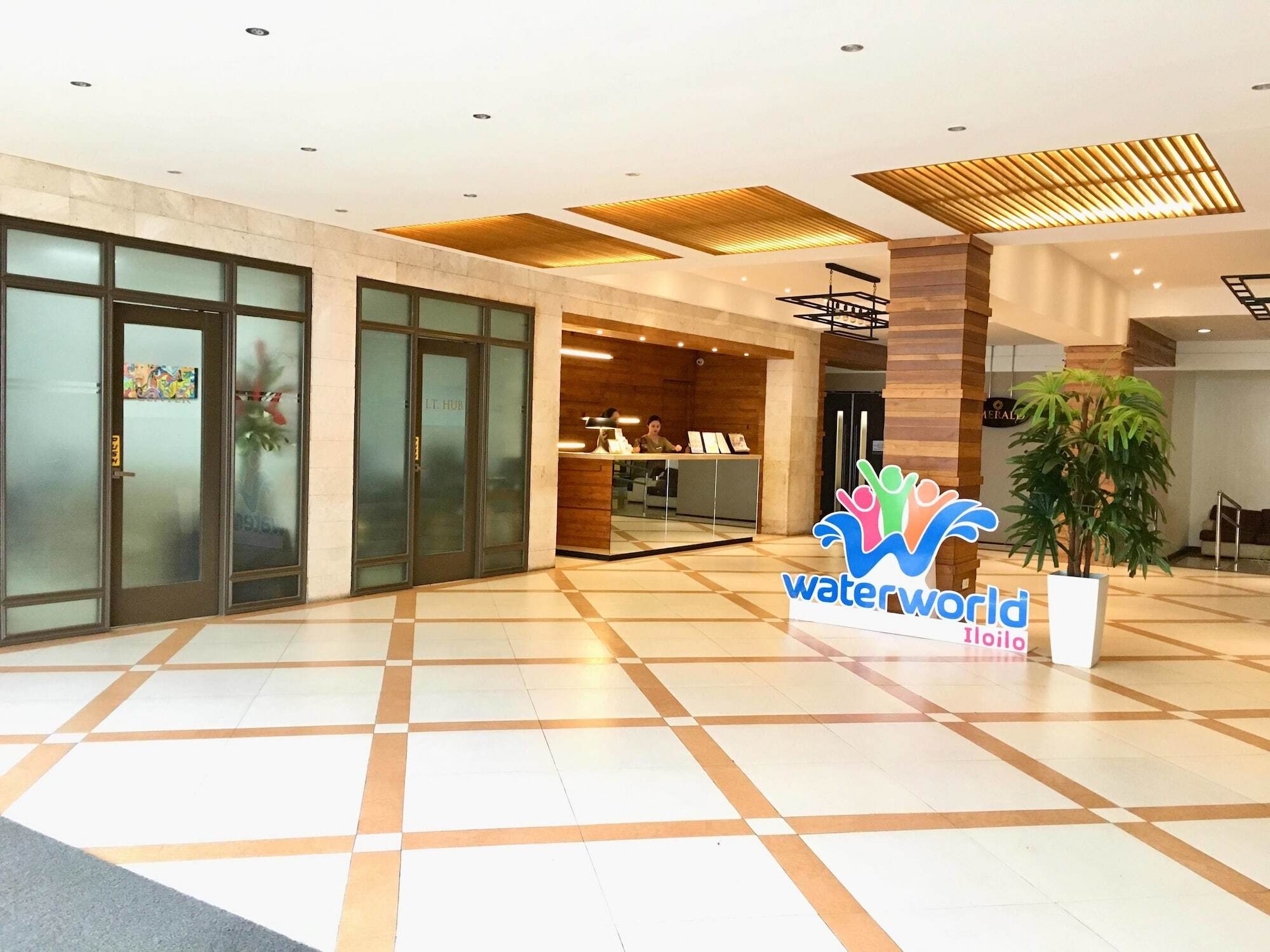 Eon Centennial Resort Hotel & Waterpark Iloilo City Kültér fotó